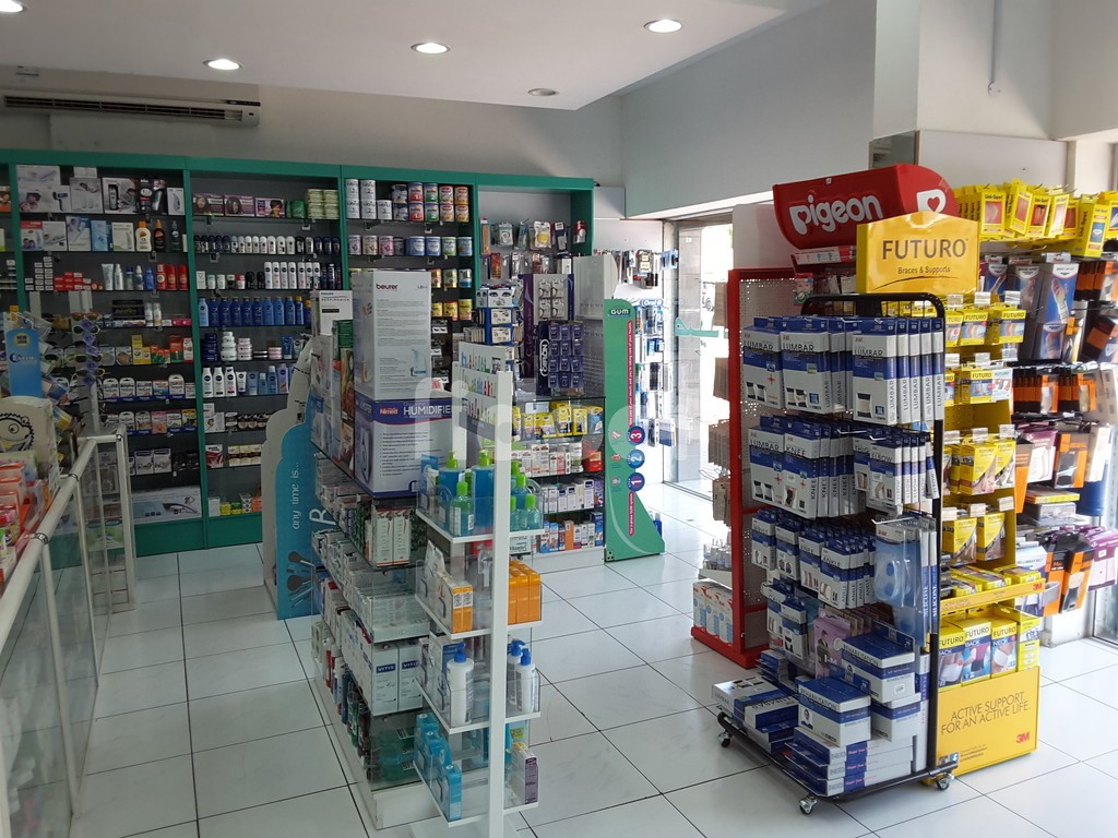 Al Omaraa Pharmacy In Karama, Dubai – Find Doctors, Clinics, Hospitals ...