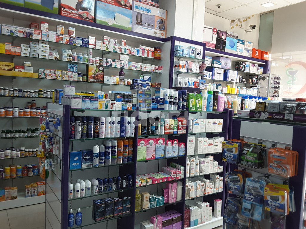 Bait Al Maqdes Pharmacy In Hor Al Anz, Dubai – Find Doctors, Clinics ...